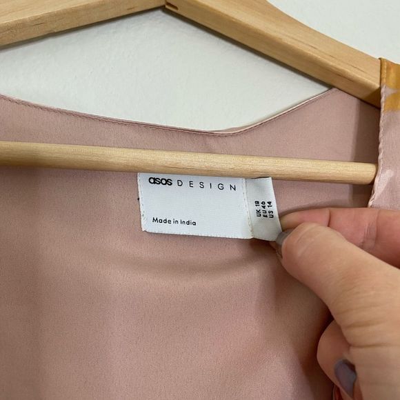 Asos design keyhole floral satin midi - Picture 4 of 5